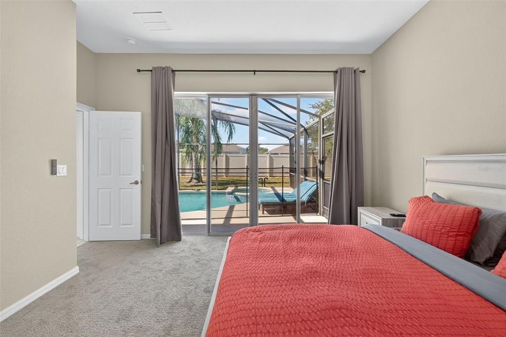 待售: $385,000 (5 贝兹, 3 浴室, 2345 平方英尺)