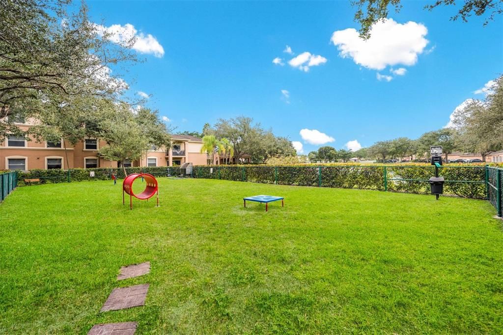 For Rent: $2,579 (2 beds, 2 baths, 1365 Square Feet)