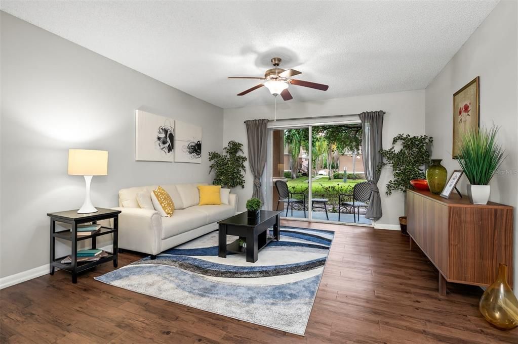 For Rent: $2,579 (2 beds, 2 baths, 1365 Square Feet)