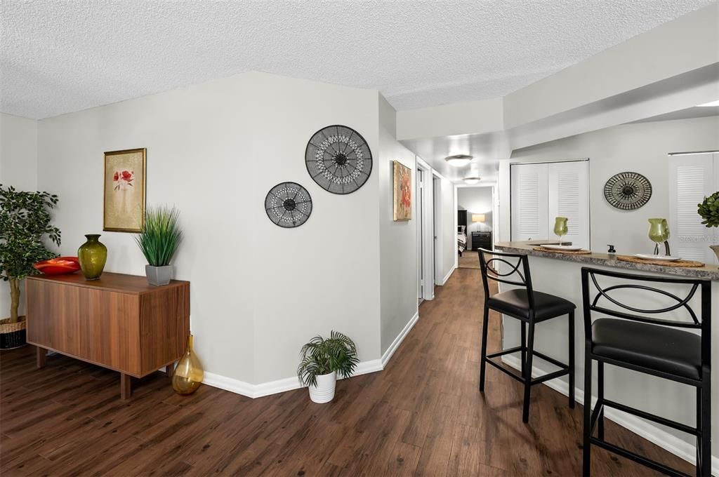 For Rent: $2,579 (2 beds, 2 baths, 1365 Square Feet)