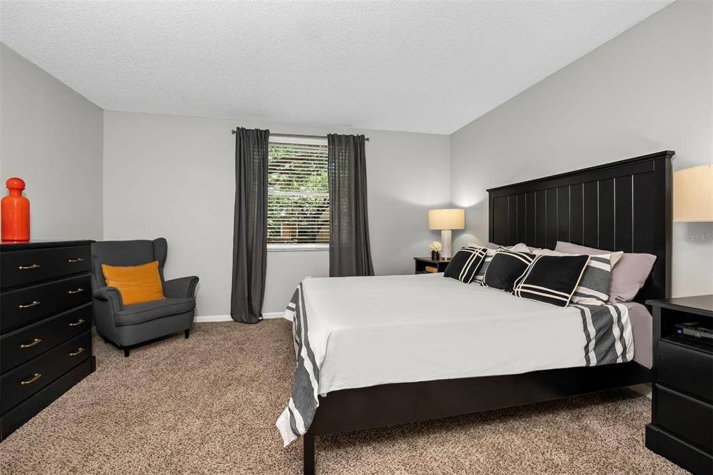 For Rent: $2,579 (2 beds, 2 baths, 1365 Square Feet)