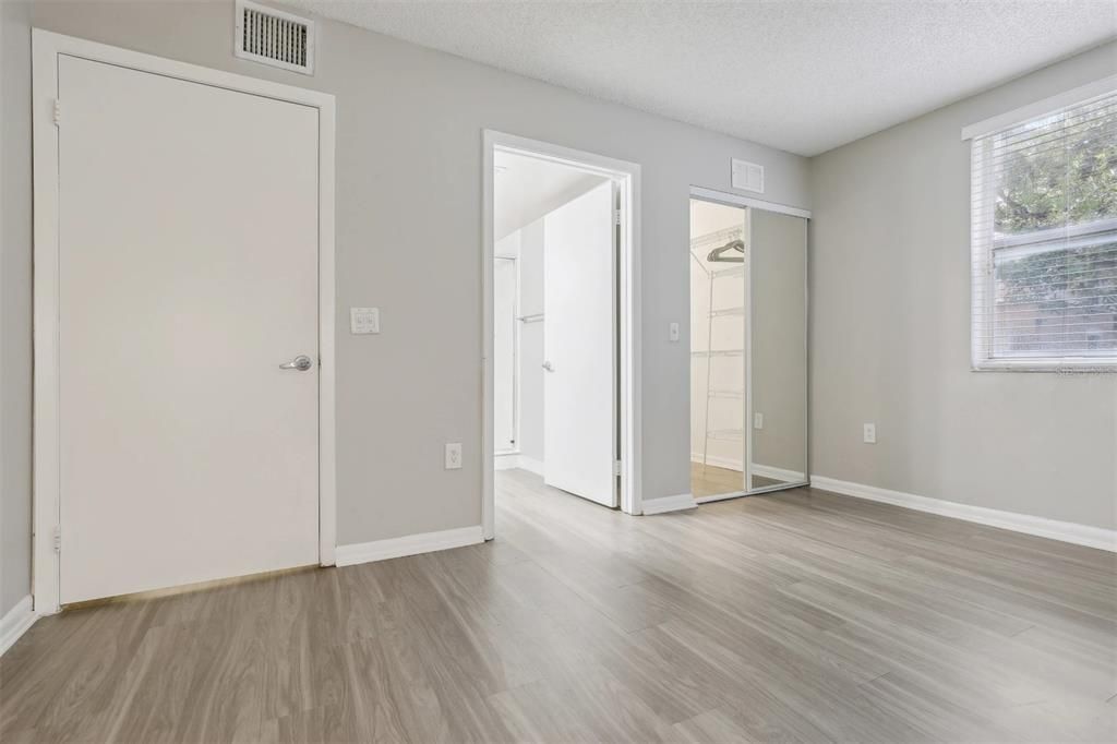 For Rent: $2,579 (2 beds, 2 baths, 1365 Square Feet)