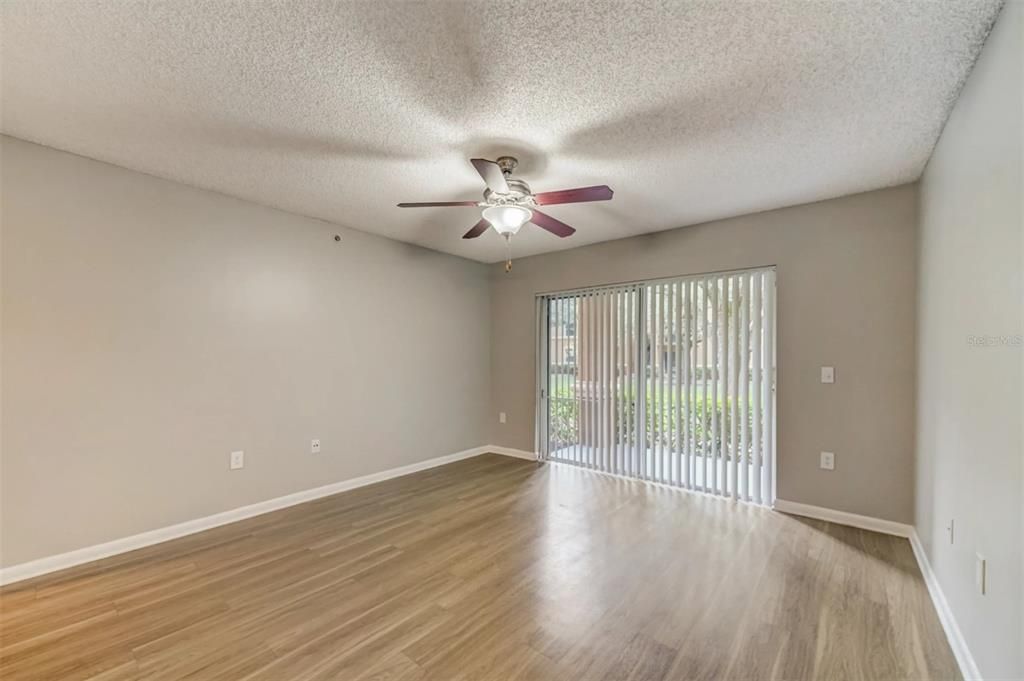 For Rent: $2,579 (2 beds, 2 baths, 1365 Square Feet)