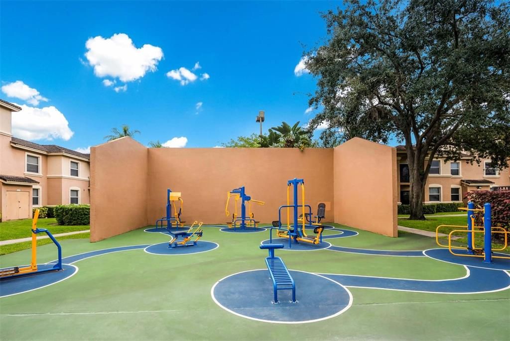 For Rent: $2,579 (2 beds, 2 baths, 1365 Square Feet)