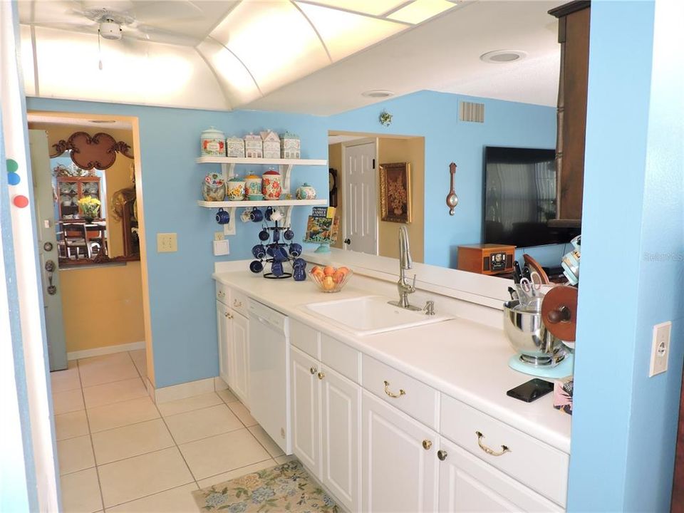 待售: $119,900 (2 贝兹, 2 浴室, 1260 平方英尺)