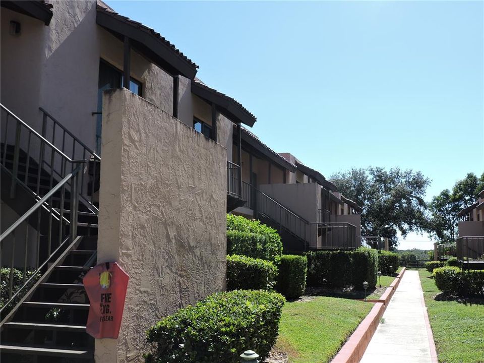 待售: $119,900 (2 贝兹, 2 浴室, 1260 平方英尺)