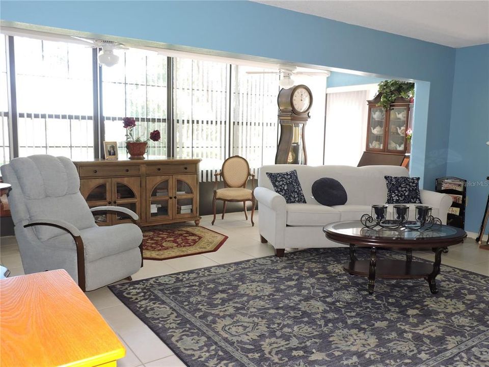 待售: $119,900 (2 贝兹, 2 浴室, 1260 平方英尺)