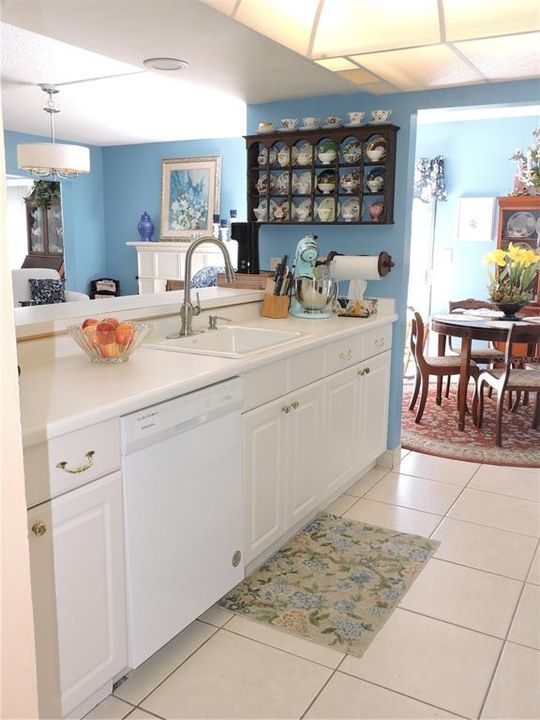 待售: $119,900 (2 贝兹, 2 浴室, 1260 平方英尺)