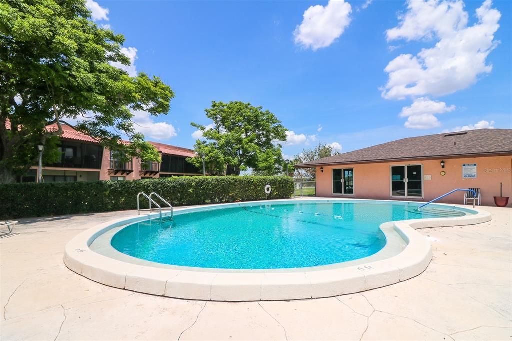 待售: $119,900 (2 贝兹, 2 浴室, 1260 平方英尺)