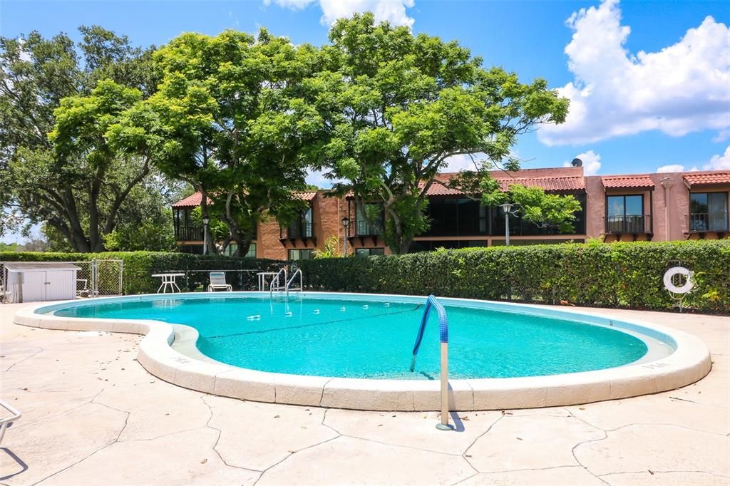 待售: $119,900 (2 贝兹, 2 浴室, 1260 平方英尺)