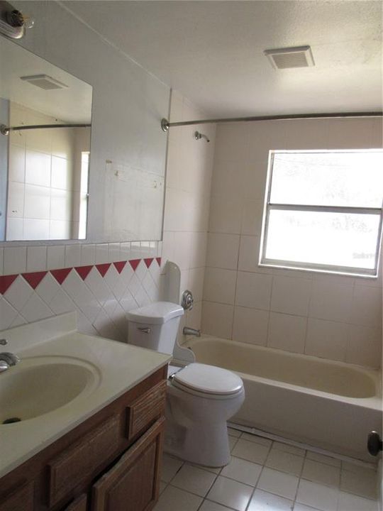 Под контрактом: $514,000 (3 спален, 2 ванн, 2016 Квадратных фут)