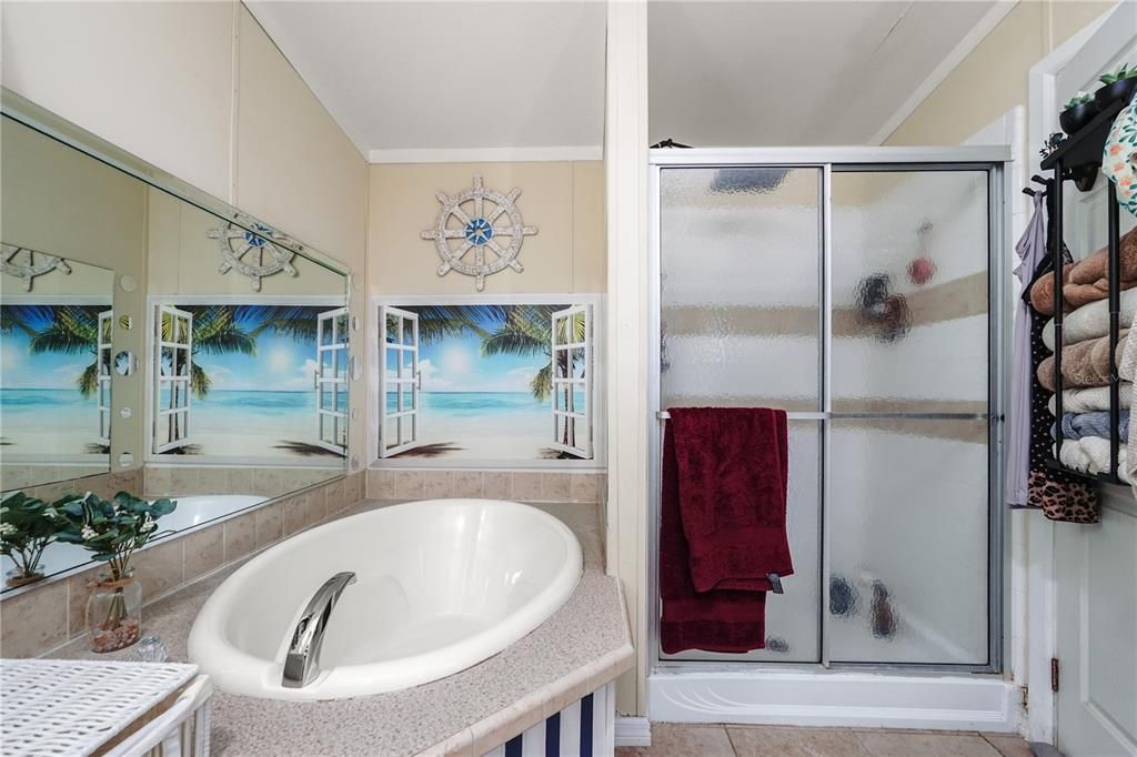 Active With Contract: $295,000 (3 beds, 2 baths, 1128 Square Feet)