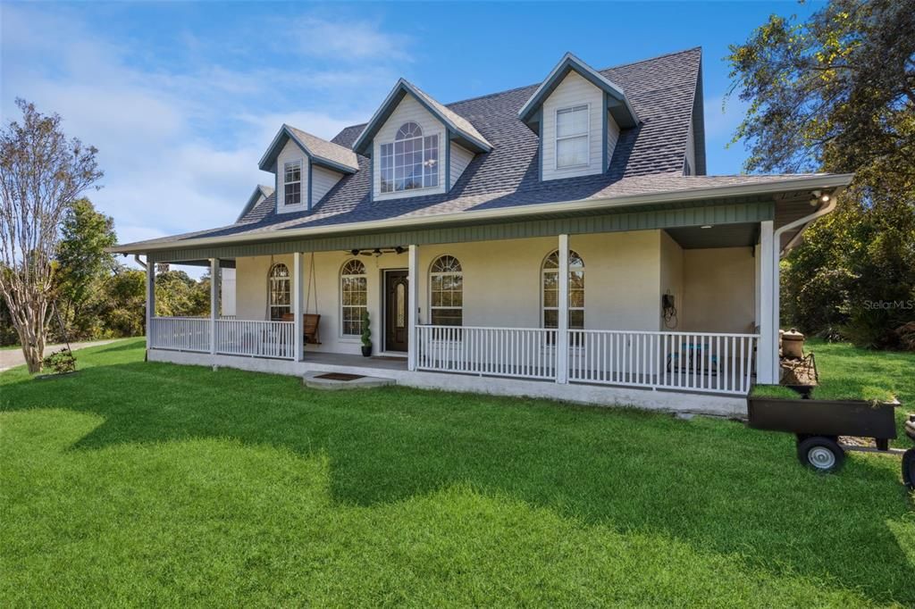 En Venta: $680,000 (4 camas, 2 baños, 2350 Pies cuadrados)