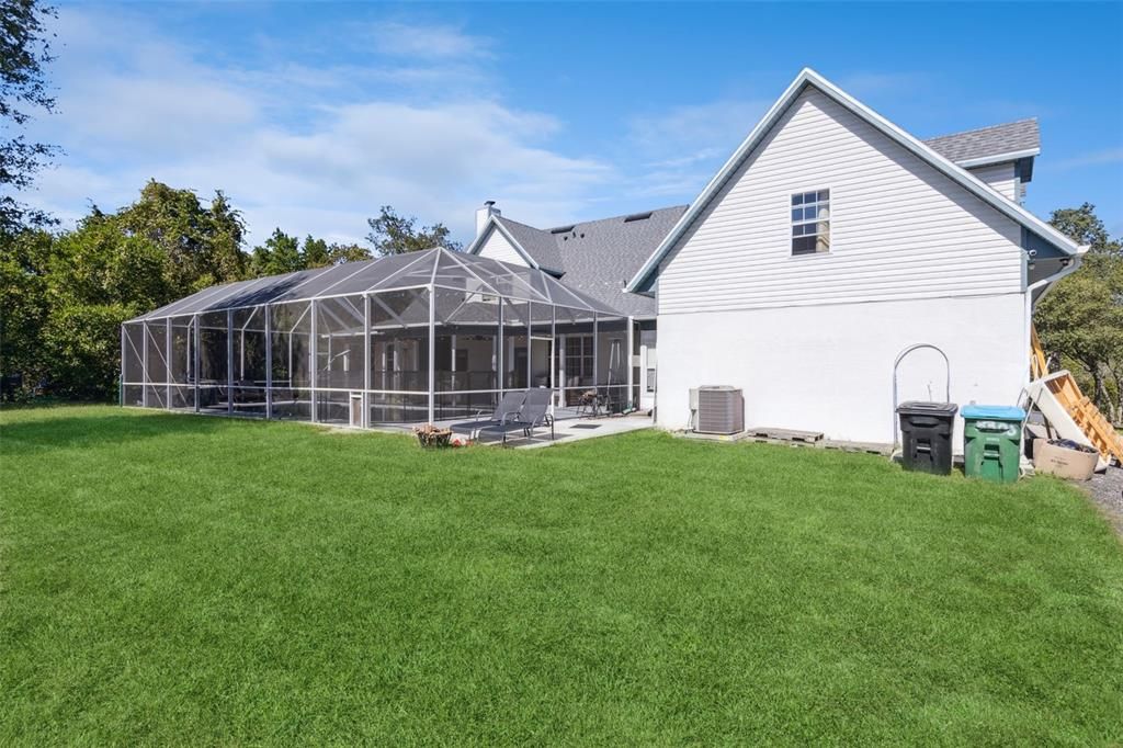 En Venta: $680,000 (4 camas, 2 baños, 2350 Pies cuadrados)