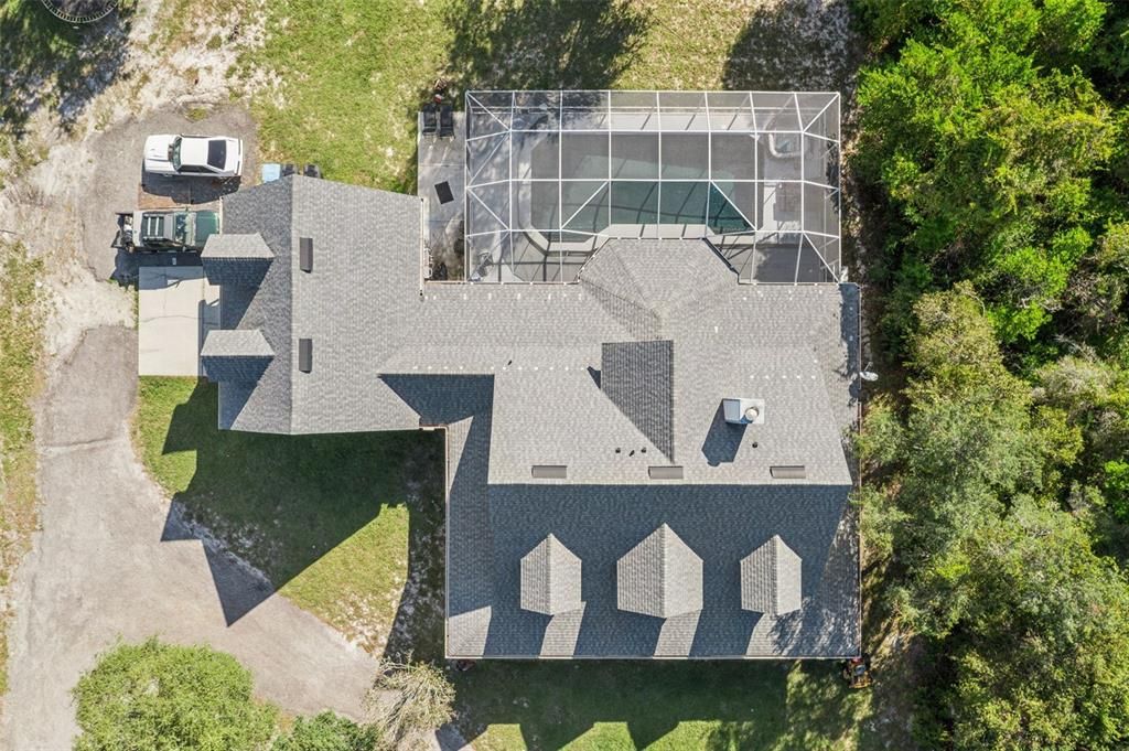 En Venta: $680,000 (4 camas, 2 baños, 2350 Pies cuadrados)