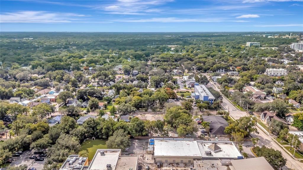 Под контрактом: $675,000 (3 спален, 2 ванн, 1732 Квадратных фут)