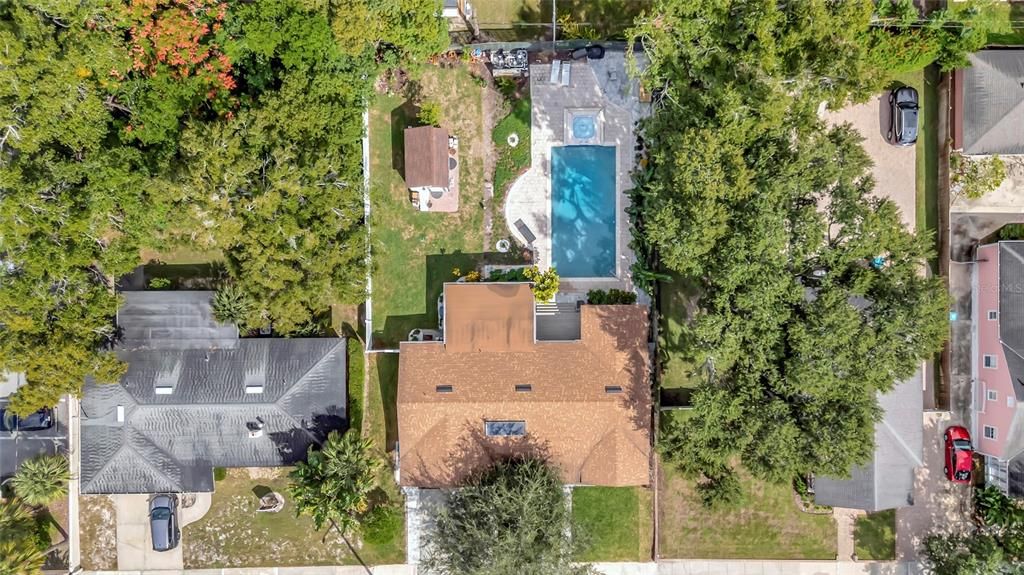 Под контрактом: $675,000 (3 спален, 2 ванн, 1732 Квадратных фут)