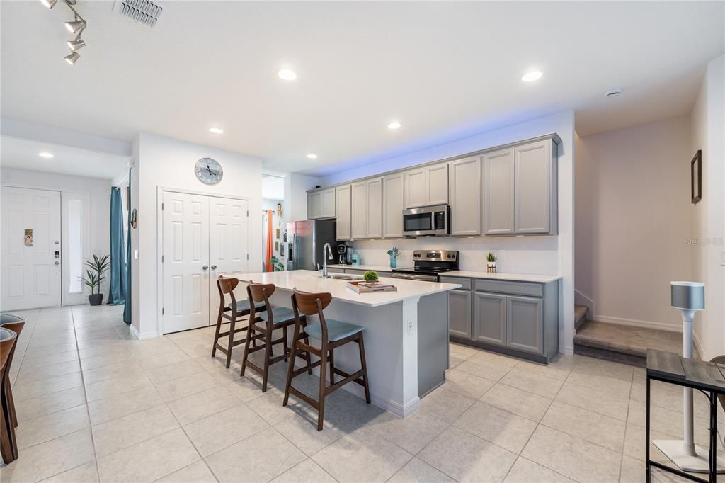 For Sale: $449,900 (3 beds, 2 baths, 1860 Square Feet)
