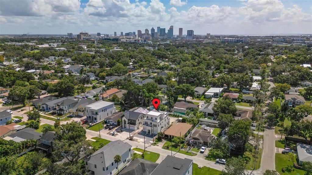 For Sale: $1,900,000 (5 beds, 4 baths, 4084 Square Feet)