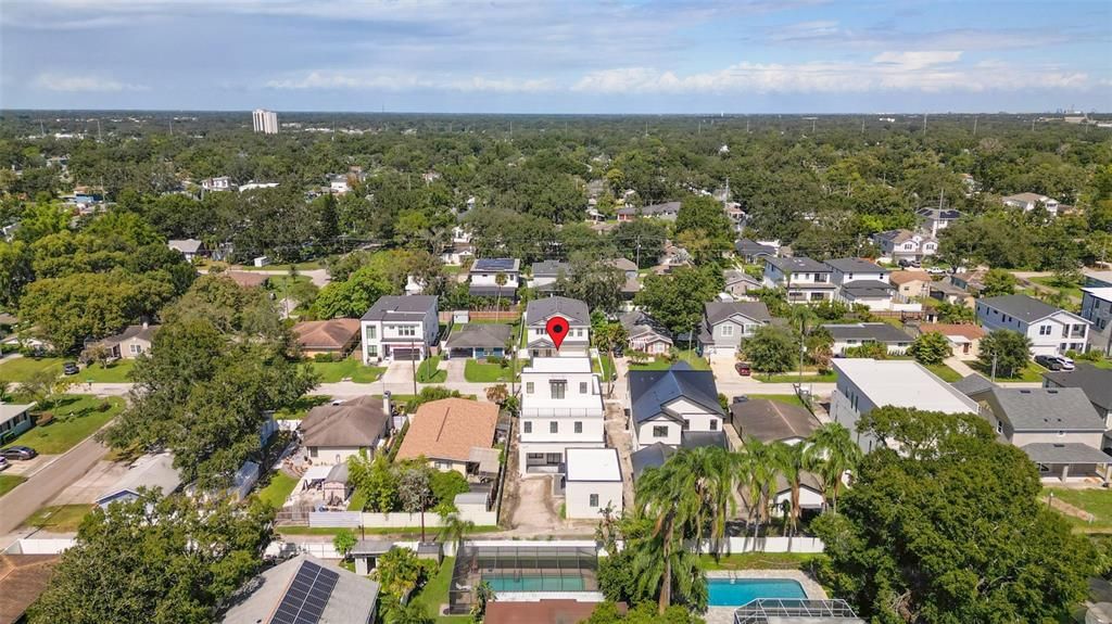 For Sale: $1,900,000 (5 beds, 4 baths, 4084 Square Feet)