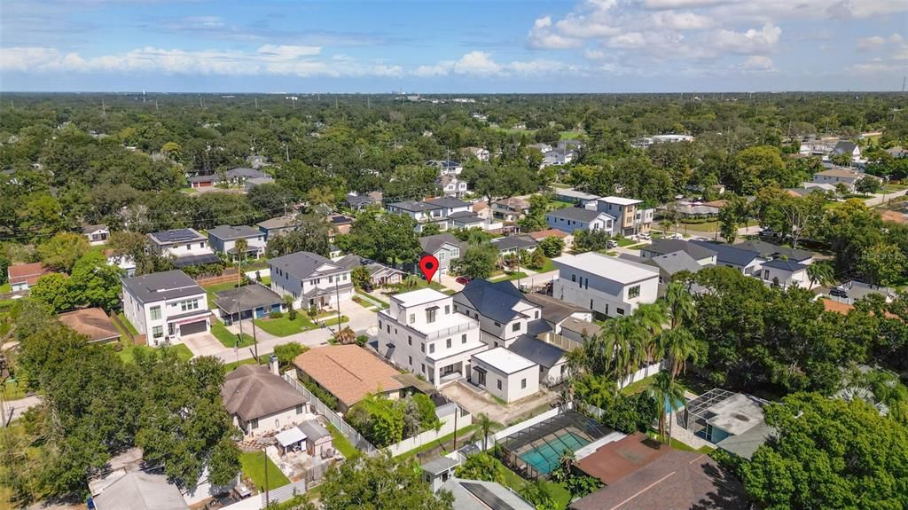 For Sale: $1,900,000 (5 beds, 4 baths, 4084 Square Feet)