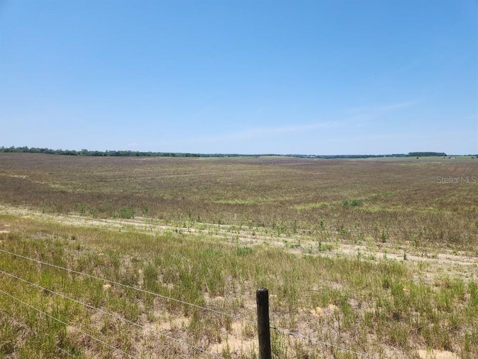 待售: $44,900 (1.02 acres)