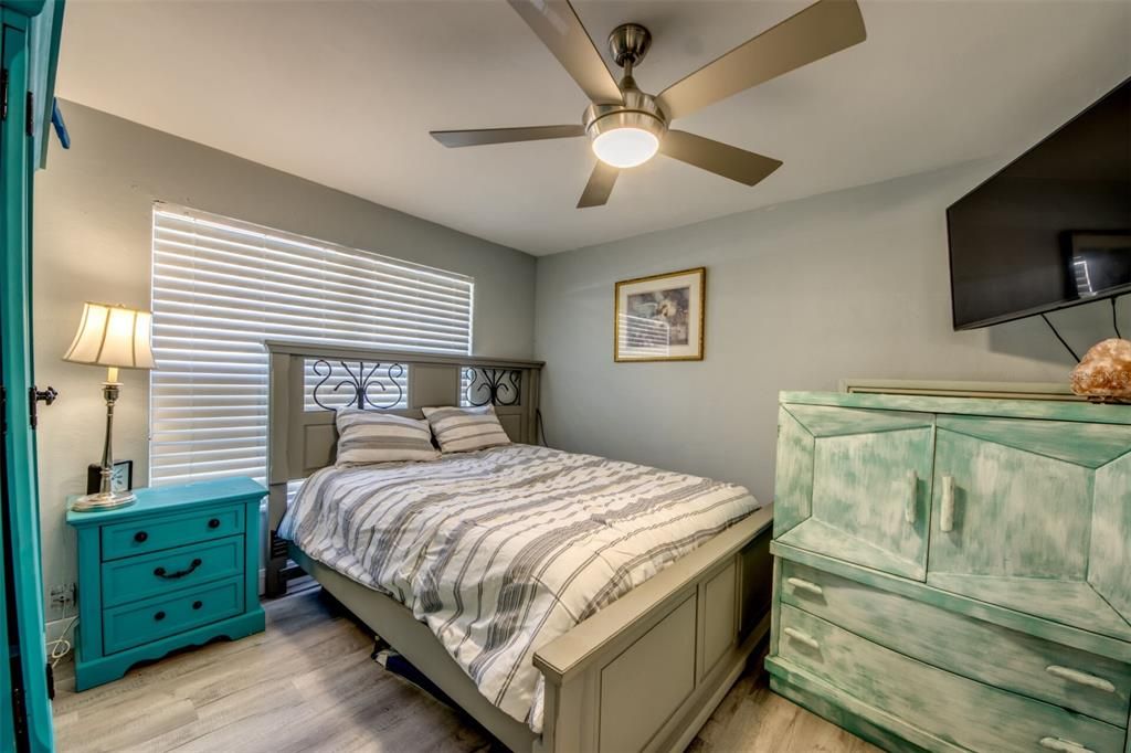 待售: $524,500 (4 贝兹, 0 浴室, 2236 平方英尺)