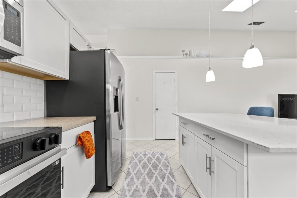 待售: $389,900 (3 贝兹, 2 浴室, 1455 平方英尺)