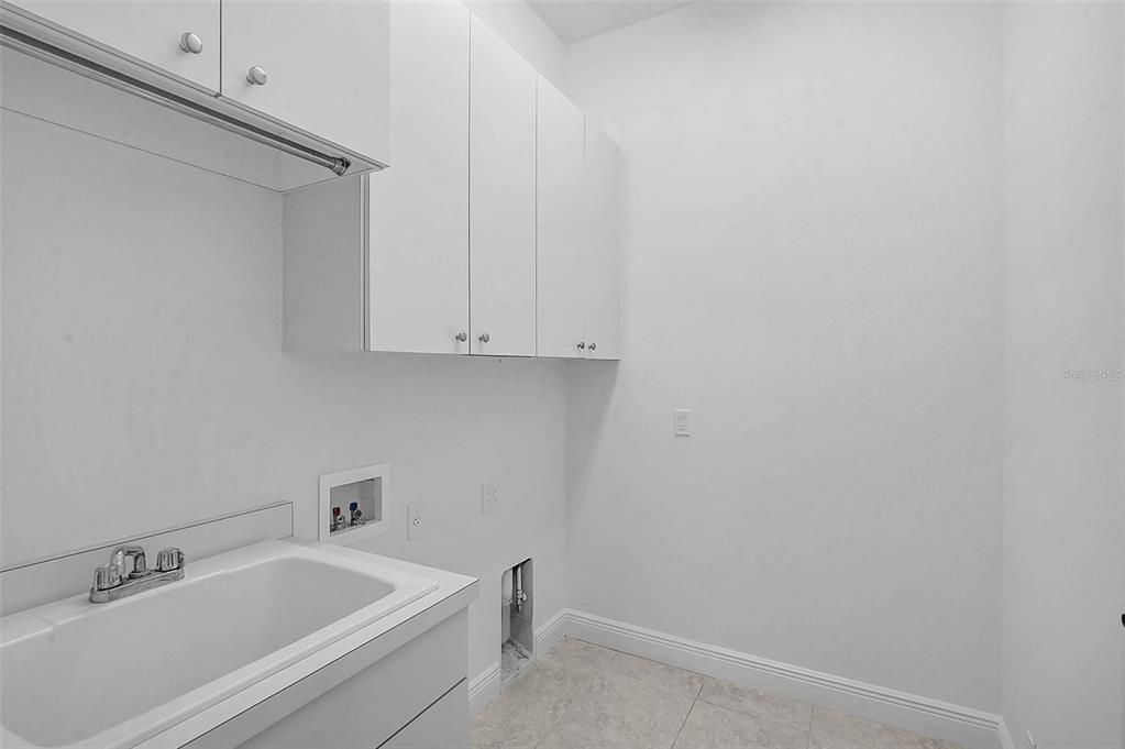 На продажу: $879,000 (3 спален, 3 ванн, 2622 Квадратных фут)