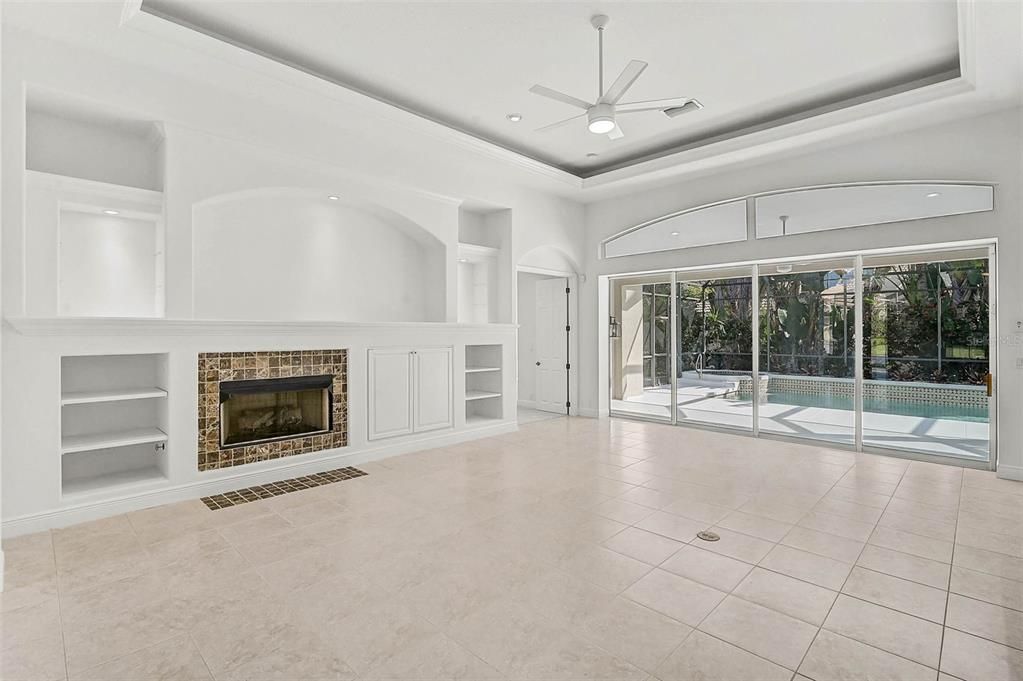 На продажу: $879,000 (3 спален, 3 ванн, 2622 Квадратных фут)