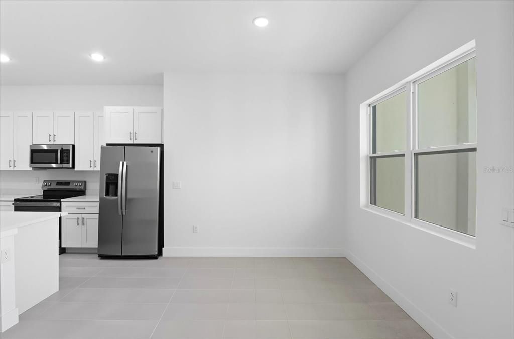 For Sale: $326,000 (3 beds, 2 baths, 1660 Square Feet)