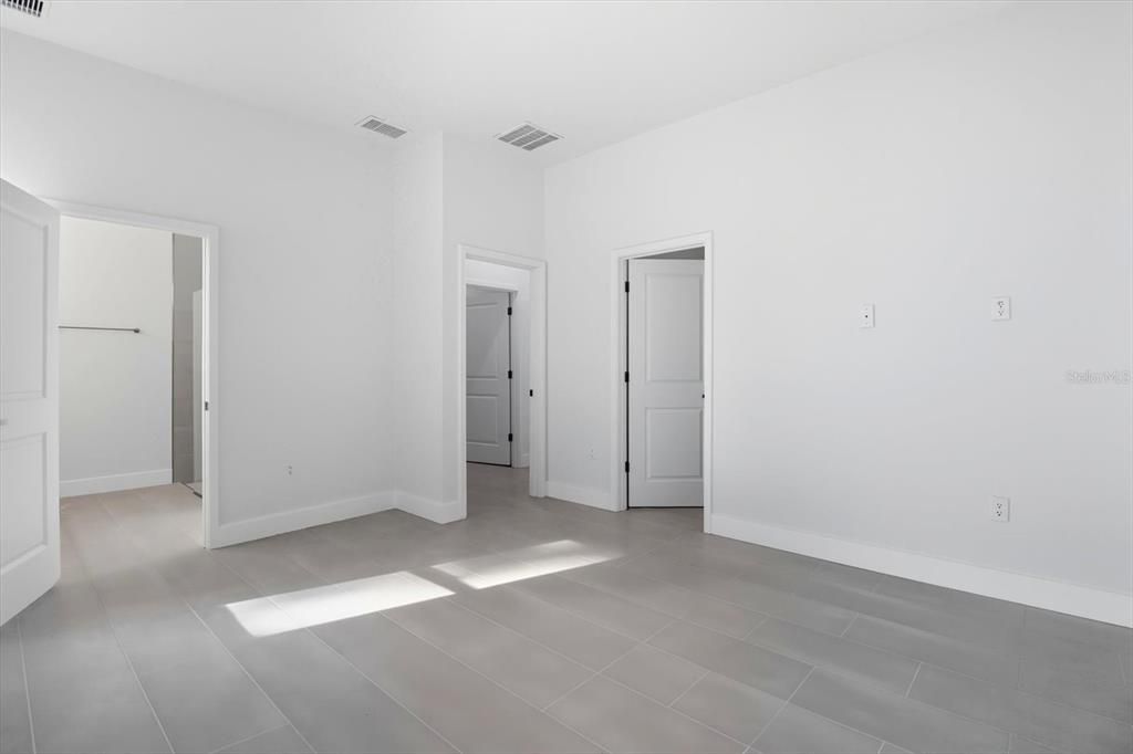 For Sale: $326,000 (3 beds, 2 baths, 1660 Square Feet)