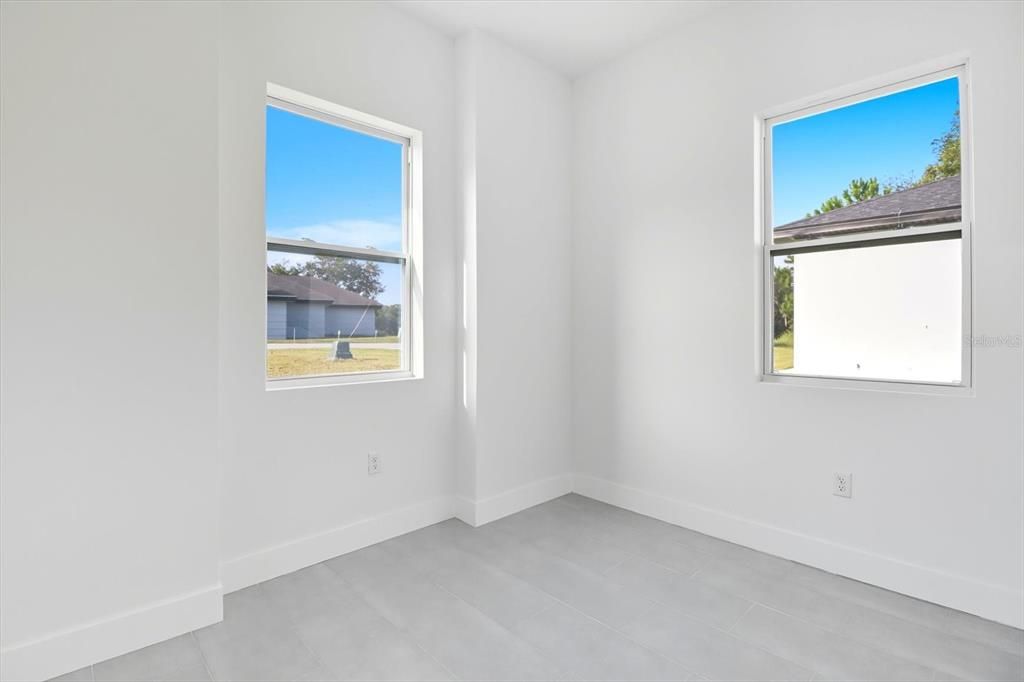 For Sale: $326,000 (3 beds, 2 baths, 1660 Square Feet)