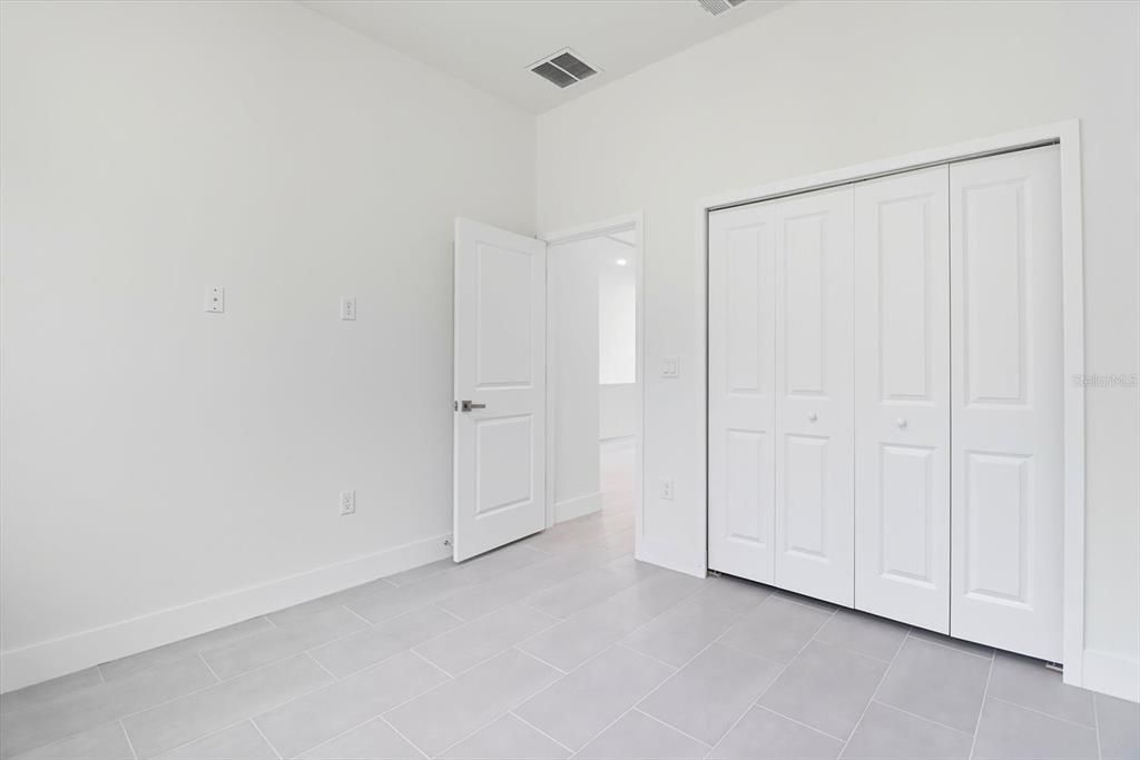 For Sale: $326,000 (3 beds, 2 baths, 1660 Square Feet)
