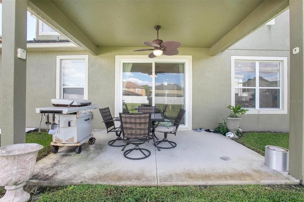 Activo con contrato: $524,900 (4 camas, 3 baños, 2682 Pies cuadrados)