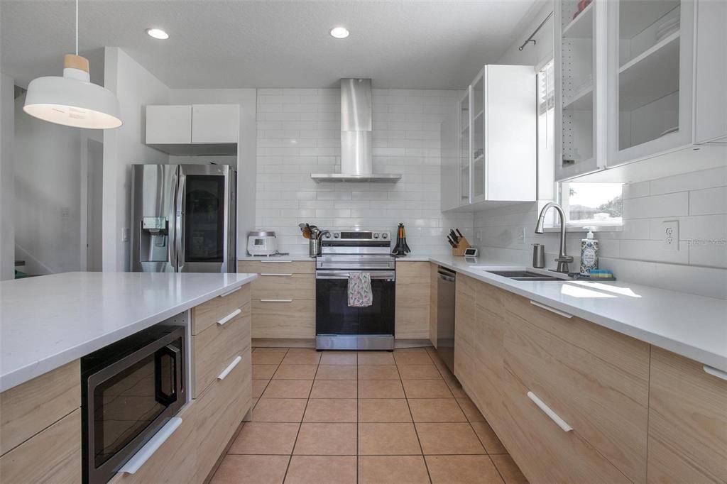 Activo con contrato: $524,900 (4 camas, 3 baños, 2682 Pies cuadrados)