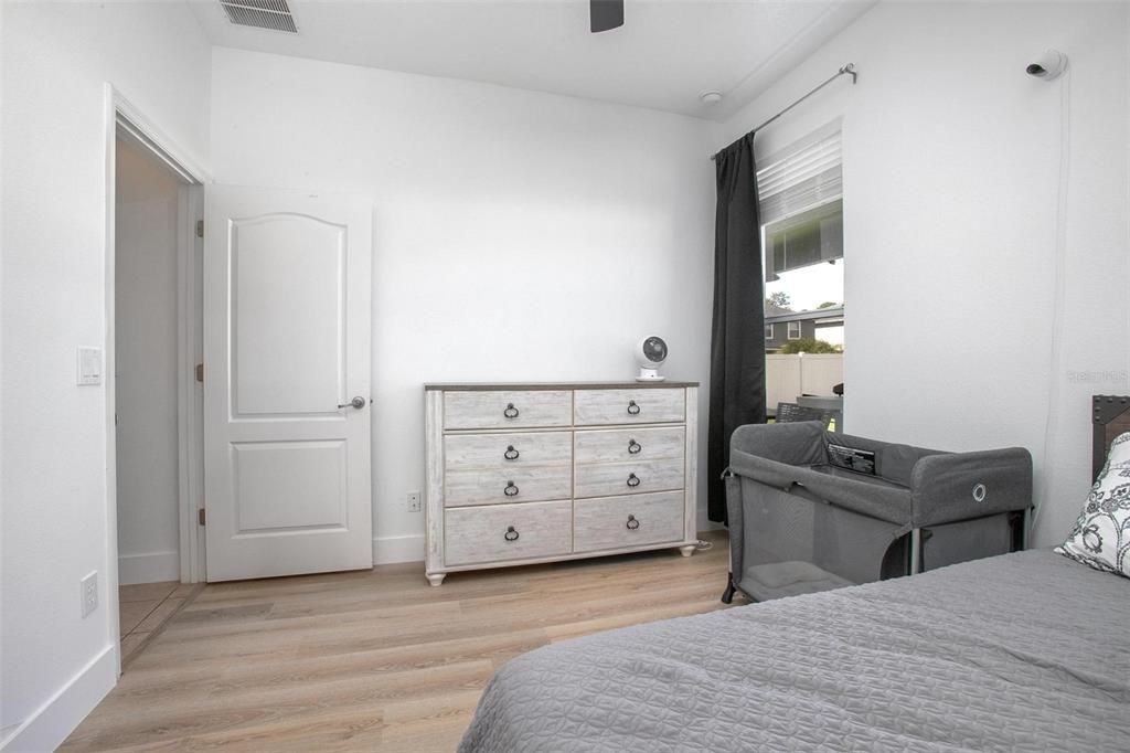 Activo con contrato: $524,900 (4 camas, 3 baños, 2682 Pies cuadrados)