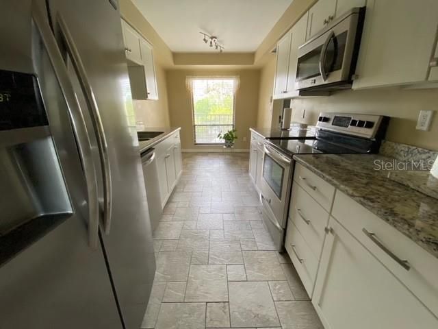 For Rent: $1,945 (2 beds, 2 baths, 1070 Square Feet)