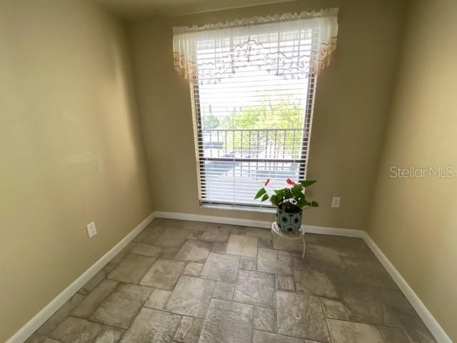 For Rent: $1,945 (2 beds, 2 baths, 1070 Square Feet)