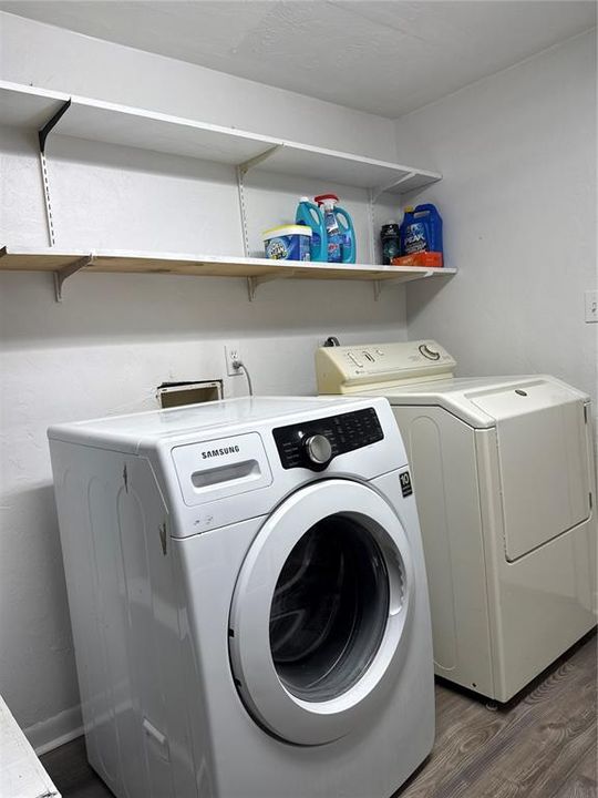 For Rent: $1,700 (2 beds, 2 baths, 1404 Square Feet)