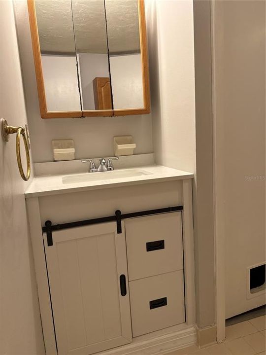 For Rent: $1,700 (2 beds, 2 baths, 1404 Square Feet)