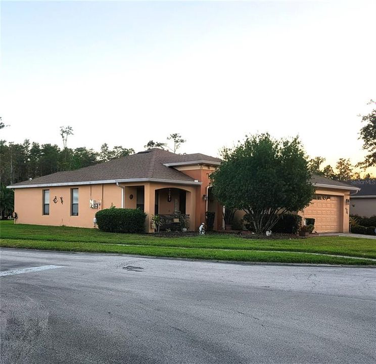 For Sale: $323,500 (2 beds, 2 baths, 1548 Square Feet)