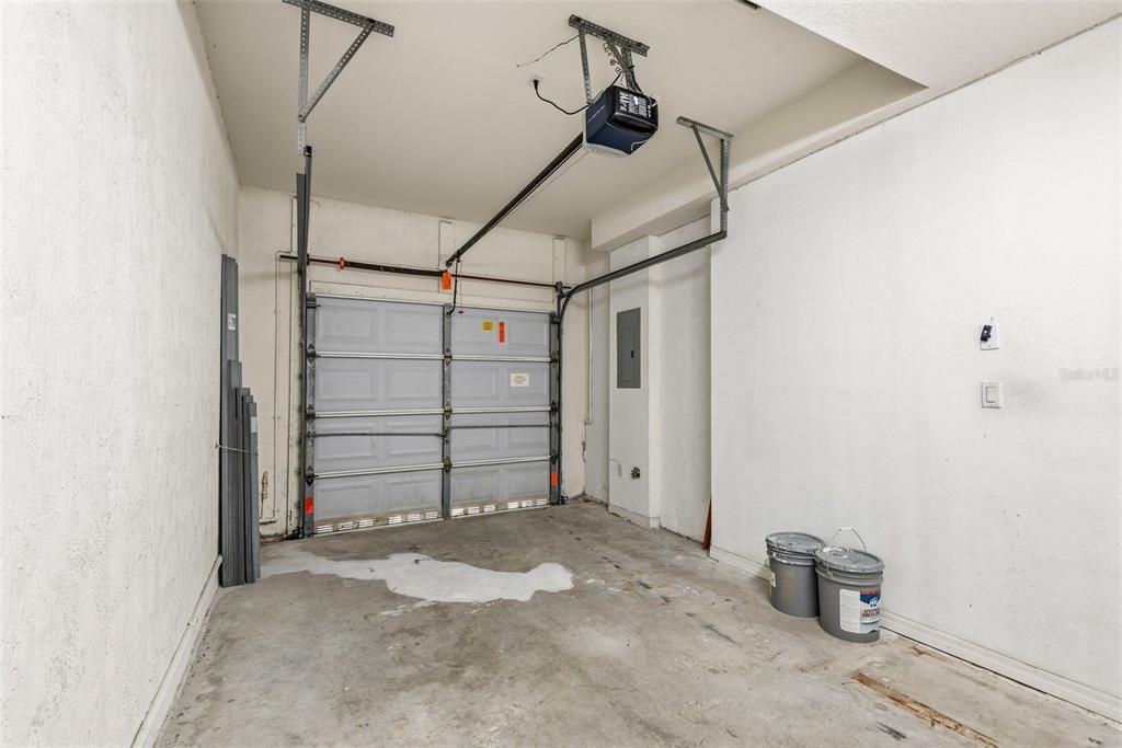 На продажу: $374,900 (3 спален, 2 ванн, 1705 Квадратных фут)