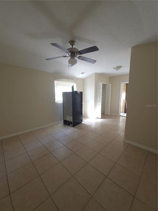 For Sale: $337,500 (3 beds, 2 baths, 1392 Square Feet)