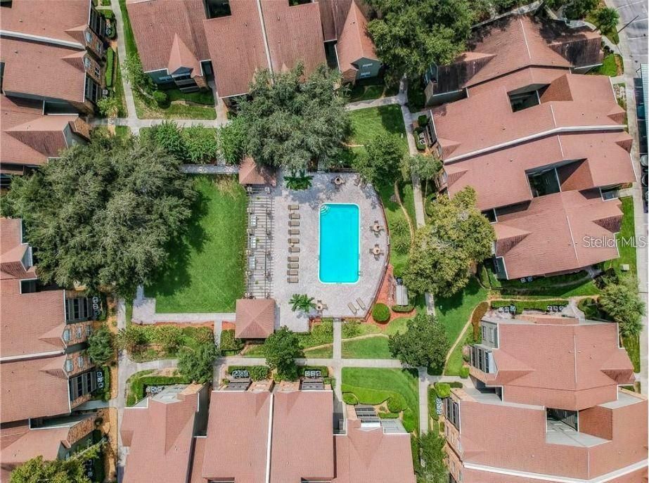 For Rent: $1,900 (3 beds, 2 baths, 1100 Square Feet)