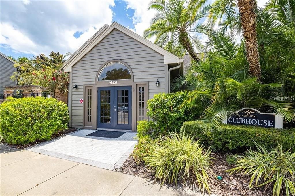 For Rent: $1,900 (3 beds, 2 baths, 1100 Square Feet)