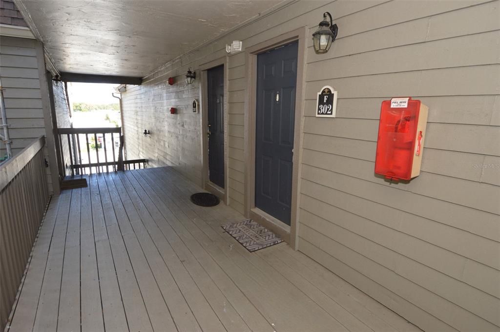 For Rent: $1,900 (3 beds, 2 baths, 1100 Square Feet)