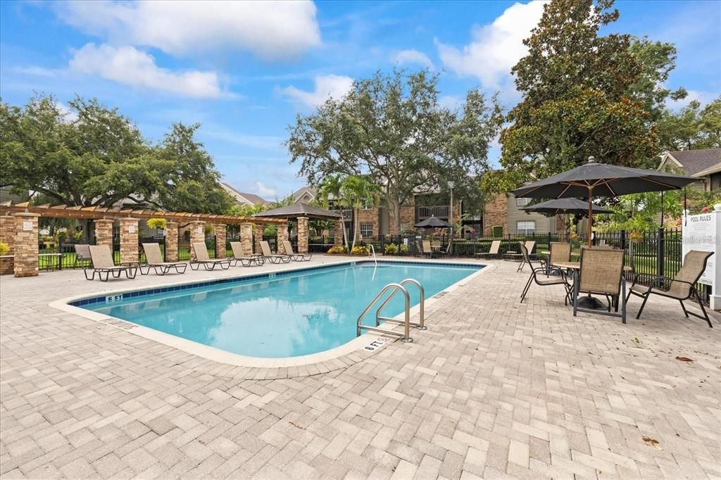 For Rent: $1,900 (3 beds, 2 baths, 1100 Square Feet)