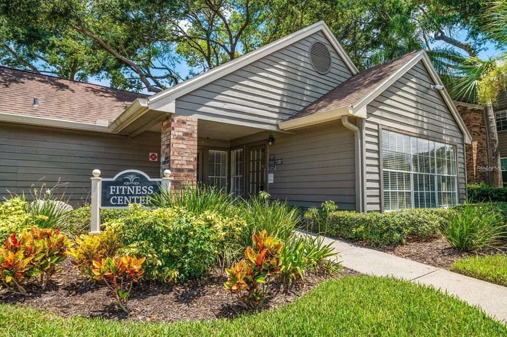 For Rent: $1,900 (3 beds, 2 baths, 1100 Square Feet)