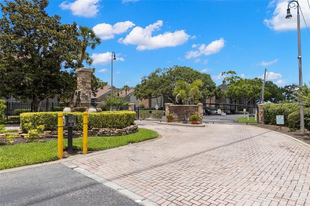 For Rent: $1,900 (3 beds, 2 baths, 1100 Square Feet)